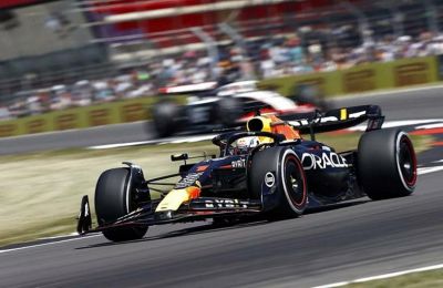 F1: «Ατσαλάκωτος» στο Σίλβερστοουν και... πέμπτη pole position για τον Φερστάπεν!