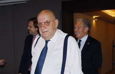 Ούτε ευρώ σε μάνατζερ