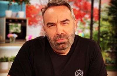 Δείτε το δώρο που δέχτηκε ο μουσικός από τους παίκτες του Παναθηναϊκού.
