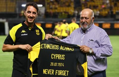 Εθνικός Άχνας - Άρης: Πανό και μονόλεπτη σιγή για την εισβολή (pics) 