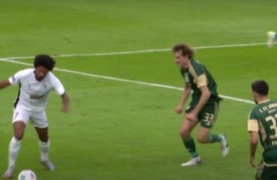Με Κορέια «αγκάλιασε» το πρώτο! (vid)