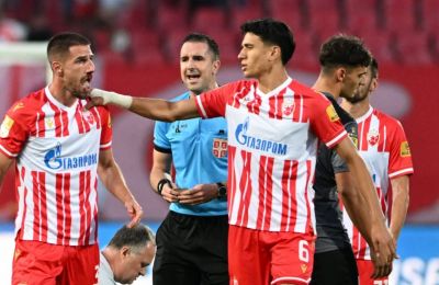 Ελ Αραμπί: Κάποιοι με ραβδιά, άλλοι με... πιστόλια