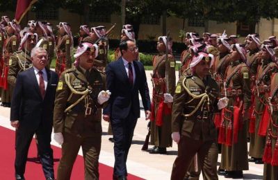 «Περνούν ζωή χαρισάμενη στον λόφο του Προεδρικού και δεν έχουν ιδέα τι αντιμετωπίζουν οι εργαζόμενοι της Κύπρου», σημείωσε ο Γιώργος Κουκουμάς του ΑΚΕΛ