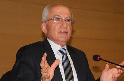 «Περνούν ζωή χαρισάμενη στον λόφο του Προεδρικού και δεν έχουν ιδέα τι αντιμετωπίζουν οι εργαζόμενοι της Κύπρου», σημείωσε ο Γιώργος Κουκουμάς του ΑΚΕΛ