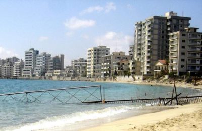 «Περνούν ζωή χαρισάμενη στον λόφο του Προεδρικού και δεν έχουν ιδέα τι αντιμετωπίζουν οι εργαζόμενοι της Κύπρου», σημείωσε ο Γιώργος Κουκουμάς του ΑΚΕΛ