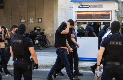 Η Ουάσιγκτον και το Πεκίνο ανταλλάσσουν χτυπήματα με δασμούς