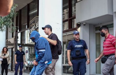 Η Ουάσιγκτον και το Πεκίνο ανταλλάσσουν χτυπήματα με δασμούς