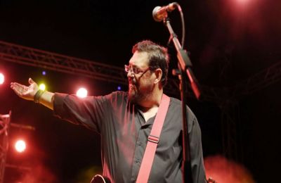 «Άσε που με λένε 80, σε εφτά χρόνια θα είμαι 80. Τους ενημερώνω, λοιπόν, ότι σε εφτά χρόνια θα είμαι 80», είπε ο Γιώργος Παπαδάκης.