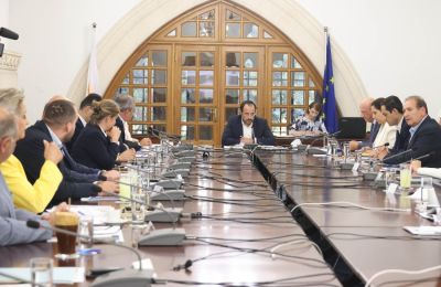 Πάει κατεχόμενα ο Ερντογάν για την μαντήλα 