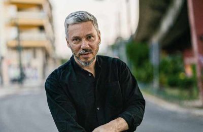 Του ευχήθηκε δημόσια για πρώτη φορά,με αφορμή την ονομαστική του γιορτή
