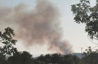 Στηρίζουν την οικογένεια του 17χρονου που ξεψύχησε σε αυλή σχολείου