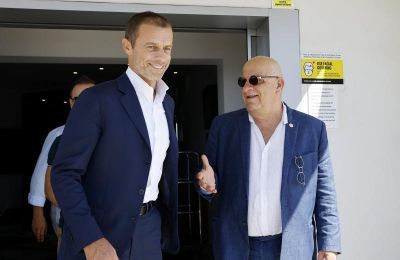 Η κόκκινη και οι άλλες φάσεις (vid)