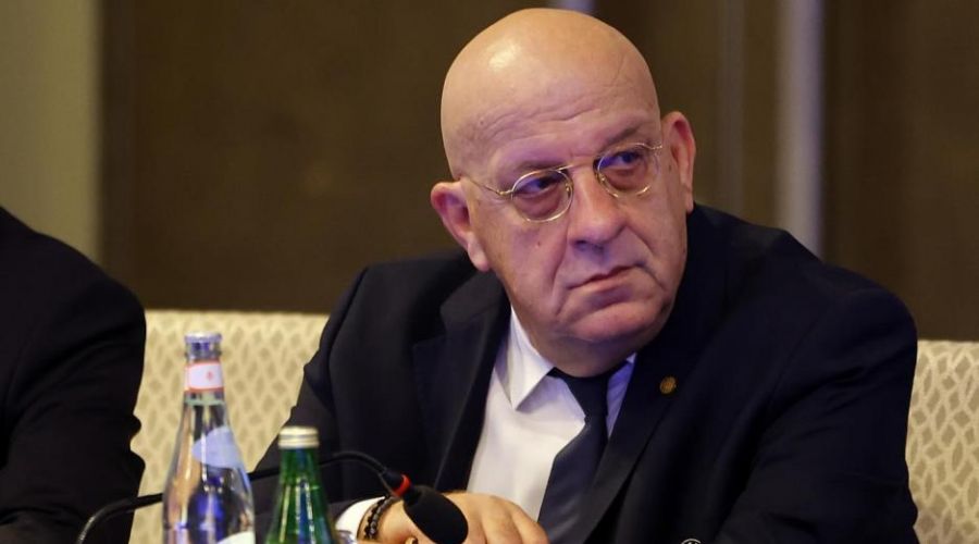 Γιώργος Κούμας: Στο κάδρο και μανατζερική εταιρεία 