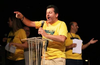 Έτοιμος για τη φιέστα 