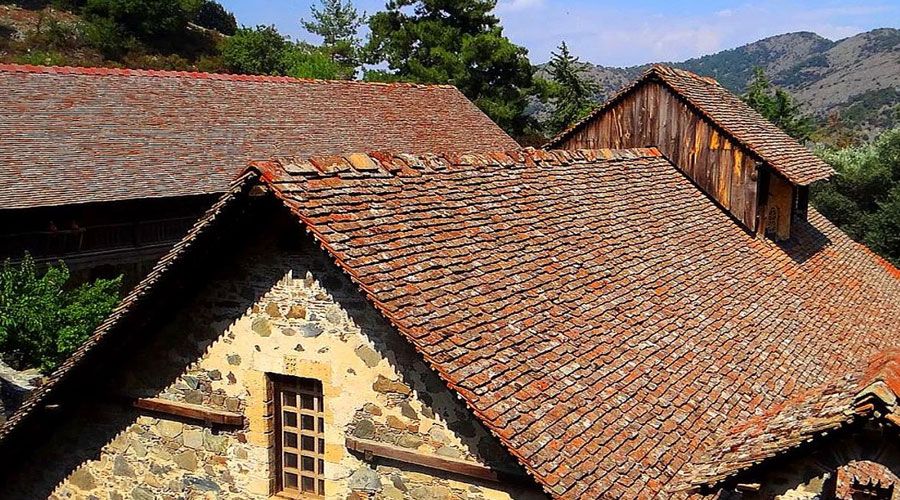 Δεκατέσσερα ωραία στέκια για φαγητό στην Πιτσιλιά 