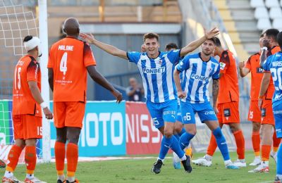 Ανατριχίλα... YNWA