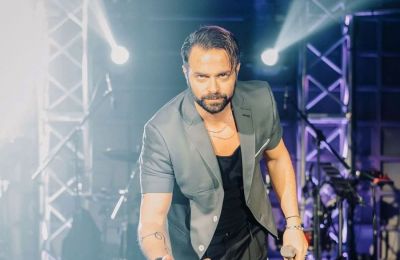 «Άσε που με λένε 80, σε εφτά χρόνια θα είμαι 80. Τους ενημερώνω, λοιπόν, ότι σε εφτά χρόνια θα είμαι 80», είπε ο Γιώργος Παπαδάκης.