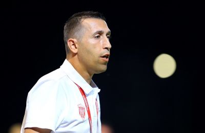 Νέα Σαλαμίνα: Ενδεκάδα με Βίκτωρος και Κατσιάρη