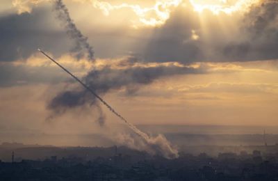 Η Ουάσιγκτον και το Πεκίνο ανταλλάσσουν χτυπήματα με δασμούς
