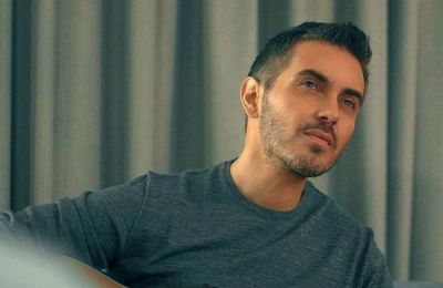 Του ευχήθηκε δημόσια για πρώτη φορά,με αφορμή την ονομαστική του γιορτή