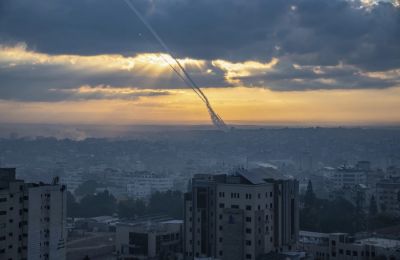 Η Ουάσιγκτον και το Πεκίνο ανταλλάσσουν χτυπήματα με δασμούς