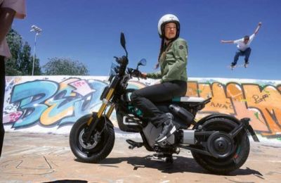 Μετά το ηλεκτρικό CE 04 έρχεται και το CE 02 από την BMW Motorrad