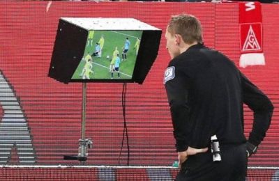 VAR: Εφαρμογή θα δείχνει στον κόσμο ό,τι βλέπουν οι διαιτητές!