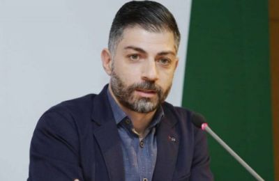 Η κόκκινη και οι άλλες φάσεις (vid)
