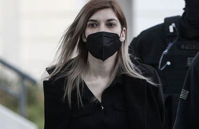 Μόλις το 22% δηλώνει ότι συμφωνεί εντελώς με τον τρόπο διακυβέρνησής του, ενώ διπλάσιοι Αμερικανοί (45%) εκφράζουν αποδοκιμασία