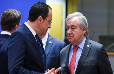 Πάει κατεχόμενα ο Ερντογάν για την μαντήλα 
