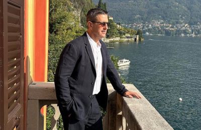 Του ευχήθηκε δημόσια για πρώτη φορά,με αφορμή την ονομαστική του γιορτή
