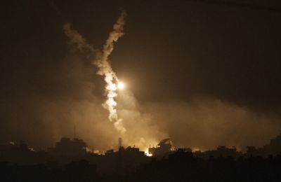 Κηδεία Πάπα: Γιατί κατηγορούν τον Τραμπ ότι έσπασε το πρωτόκολλο 