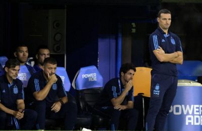 Διαιτητής κλώτσησε και… ξάπλωσε παίκτη (vid)