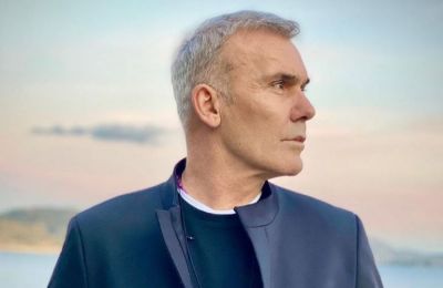 «Άσε που με λένε 80, σε εφτά χρόνια θα είμαι 80. Τους ενημερώνω, λοιπόν, ότι σε εφτά χρόνια θα είμαι 80», είπε ο Γιώργος Παπαδάκης.