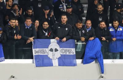Δεν κρατιόταν!