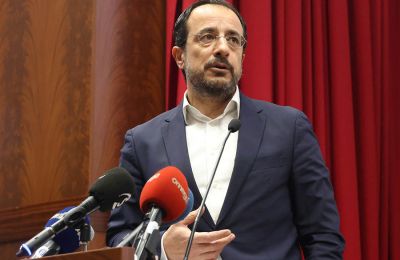 Του ευχήθηκε δημόσια για πρώτη φορά,με αφορμή την ονομαστική του γιορτή