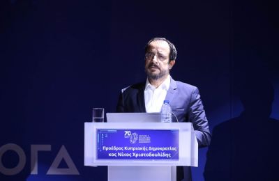 Πάει κατεχόμενα ο Ερντογάν για την μαντήλα 