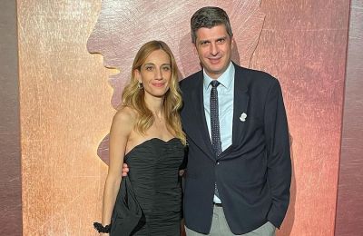 Του ευχήθηκε δημόσια για πρώτη φορά,με αφορμή την ονομαστική του γιορτή