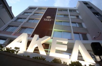 «Περνούν ζωή χαρισάμενη στον λόφο του Προεδρικού και δεν έχουν ιδέα τι αντιμετωπίζουν οι εργαζόμενοι της Κύπρου», σημείωσε ο Γιώργος Κουκουμάς του ΑΚΕΛ