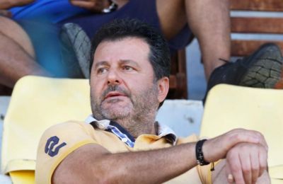 Για Σόφο και δικαστήρια