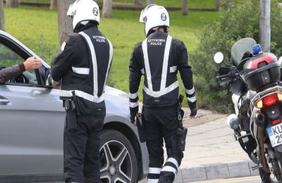 Πώς είναι να είσαι αριστερόχειρας σε έναν κόσμο για δεξιόχειρες