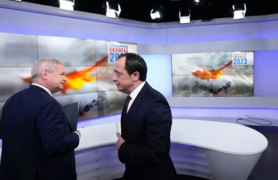 «Περνούν ζωή χαρισάμενη στον λόφο του Προεδρικού και δεν έχουν ιδέα τι αντιμετωπίζουν οι εργαζόμενοι της Κύπρου», σημείωσε ο Γιώργος Κουκουμάς του ΑΚΕΛ