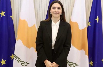 «Περνούν ζωή χαρισάμενη στον λόφο του Προεδρικού και δεν έχουν ιδέα τι αντιμετωπίζουν οι εργαζόμενοι της Κύπρου», σημείωσε ο Γιώργος Κουκουμάς του ΑΚΕΛ