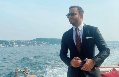 Ο Αλέξανδρος Μαρτίδης μίλησε με δάκρυα στα μάτια για τη συγκινητική αντίδραση της κόρης του, ενώ δεν δίστασε να αποκαλύψει εξελίξεις από τη «Γη της Ελιάς»