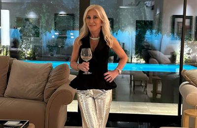 Ο Αλέξανδρος Μαρτίδης μίλησε με δάκρυα στα μάτια για τη συγκινητική αντίδραση της κόρης του, ενώ δεν δίστασε να αποκαλύψει εξελίξεις από τη «Γη της Ελιάς»