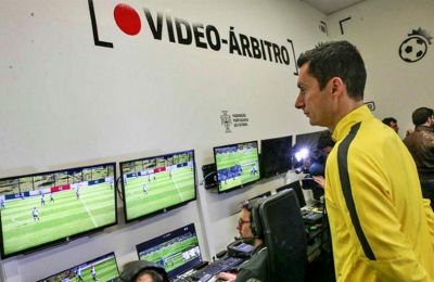Καλπάζει για τον τίτλο η Γκενκ με μάγο Καρέτσα!