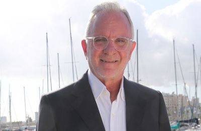 Πάει κατεχόμενα ο Ερντογάν για την μαντήλα 