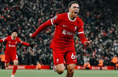 Ανατριχιαστικό «You’ll never walk alone» (vids)