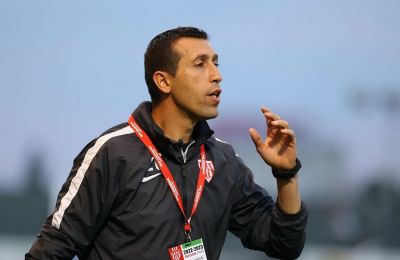 Νέα Σαλαμίνα: Ενδεκάδα με Βίκτωρος και Κατσιάρη