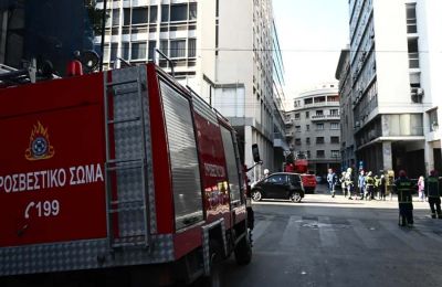 Ηλικιωμένος άνδρας έχασε τον έλεγχο του αυτοκινήτου του και πέρασε μέσα από το πλήθος στην Κοπεγχάγη